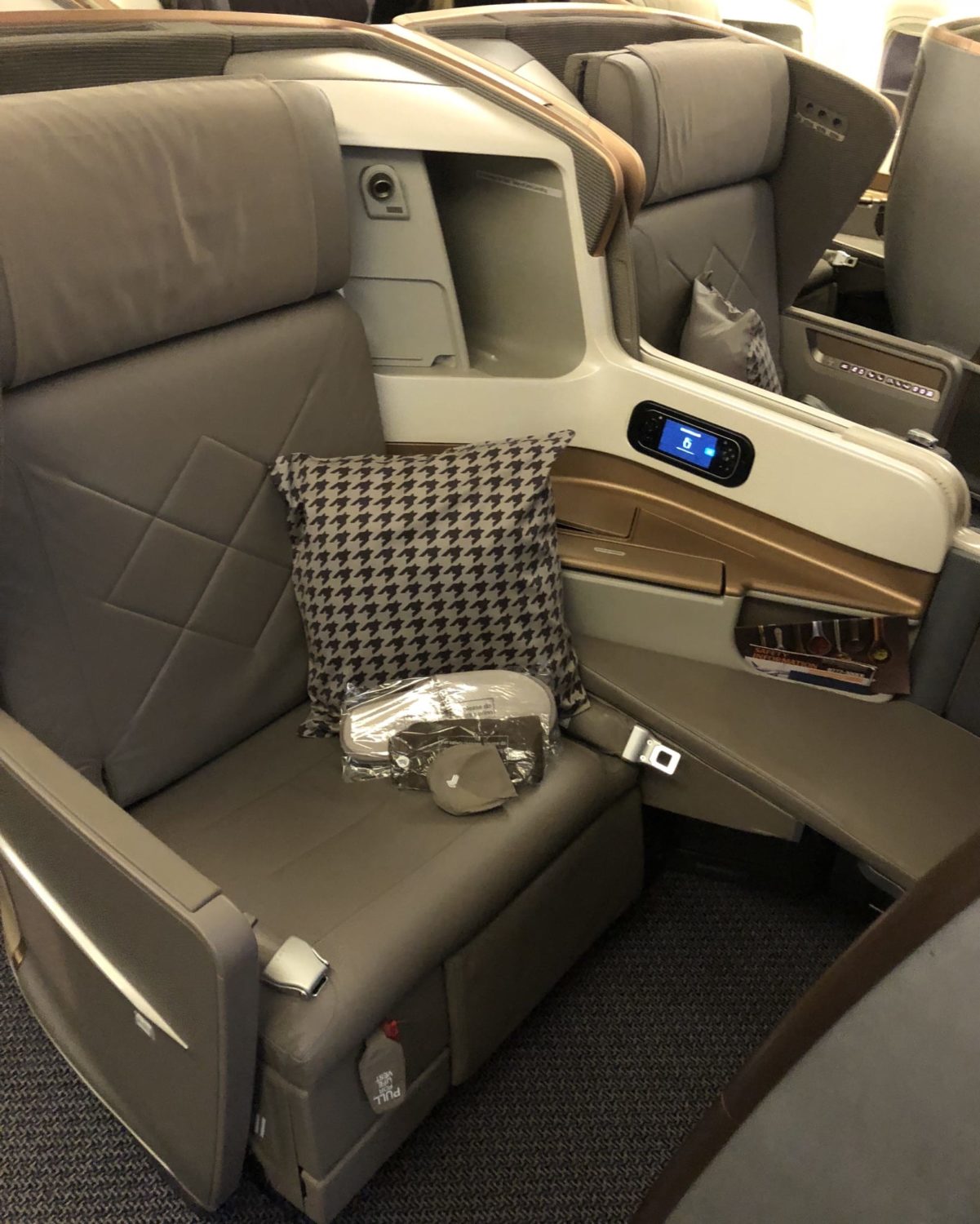 Singapore Airlines Business Class Review
