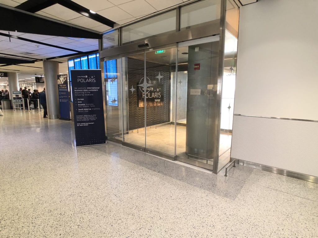 united Polaris lounge houston entrance