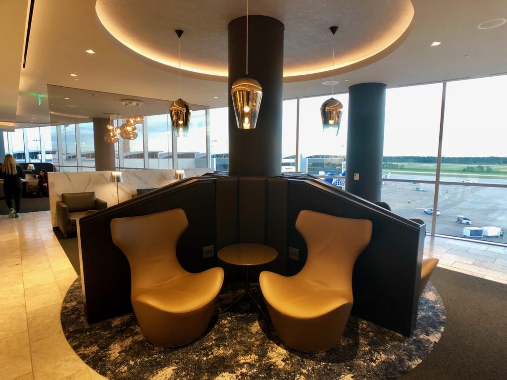 United Polaris Lounge Houston