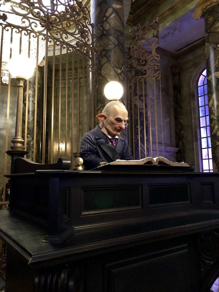 Thrifty Traveler's Guide to The Wizarding World of Harry Potter 2 Wizarding World of Harry Potter