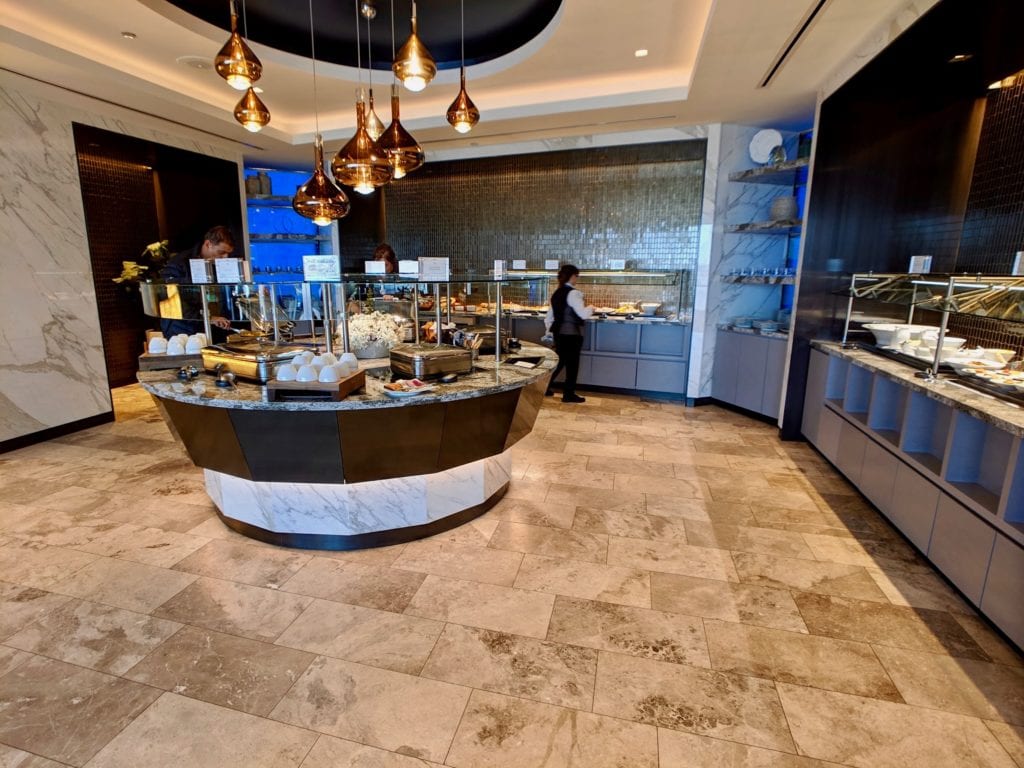 united polaris lounge ord