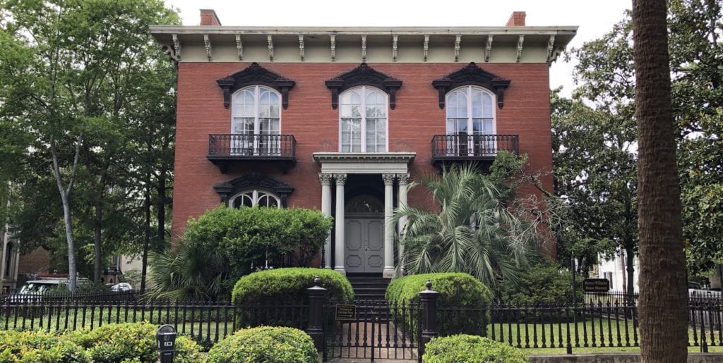 Thrifty Traveler's Guide to Savannah, Georgia 3 Mercer-Williams House Savannah