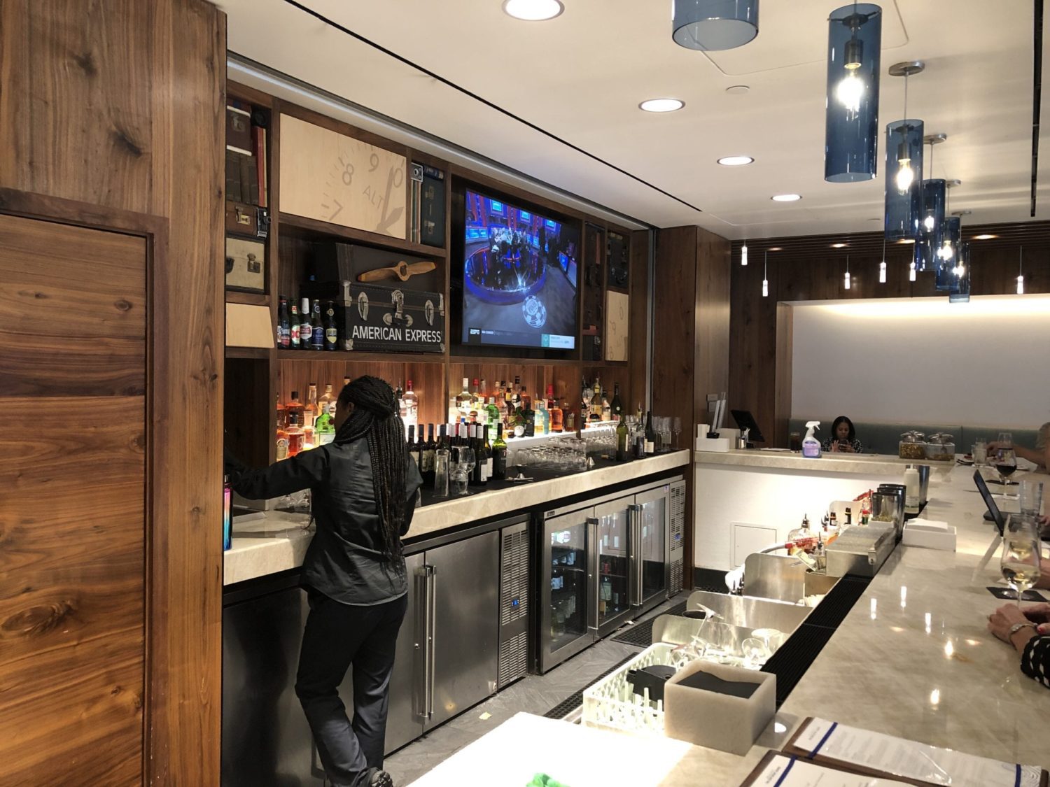dallas centurion lounge bar