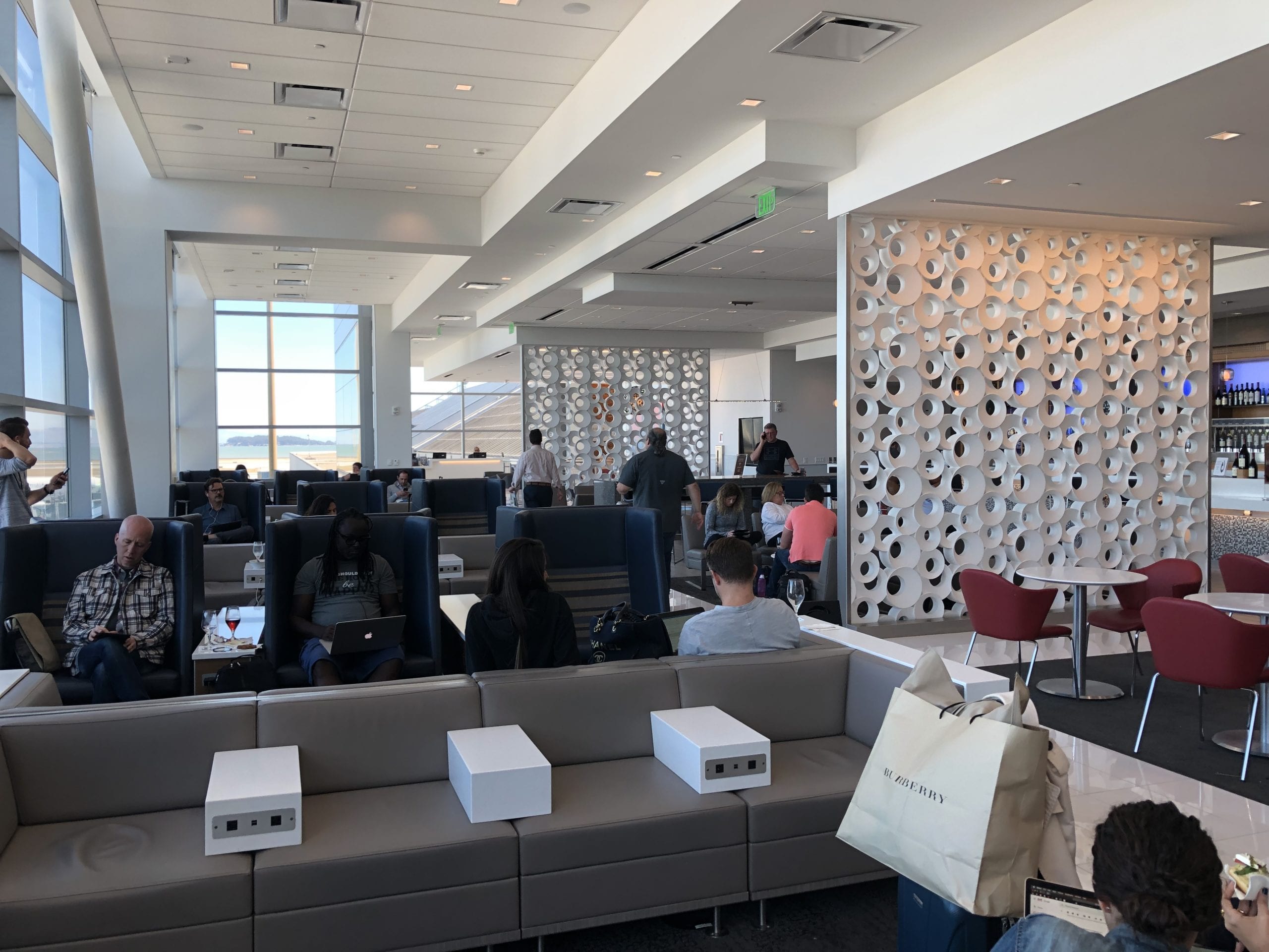 delta sky club san Francisco seating