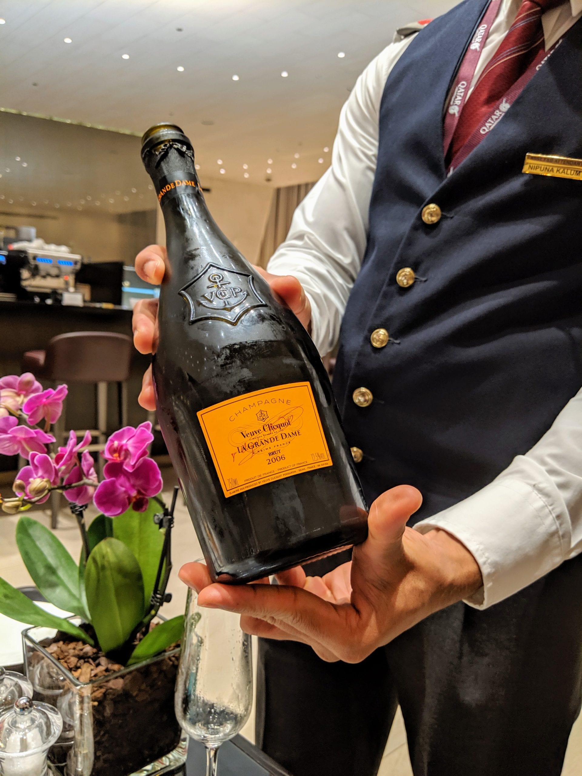 qatar airways veuve clicquot