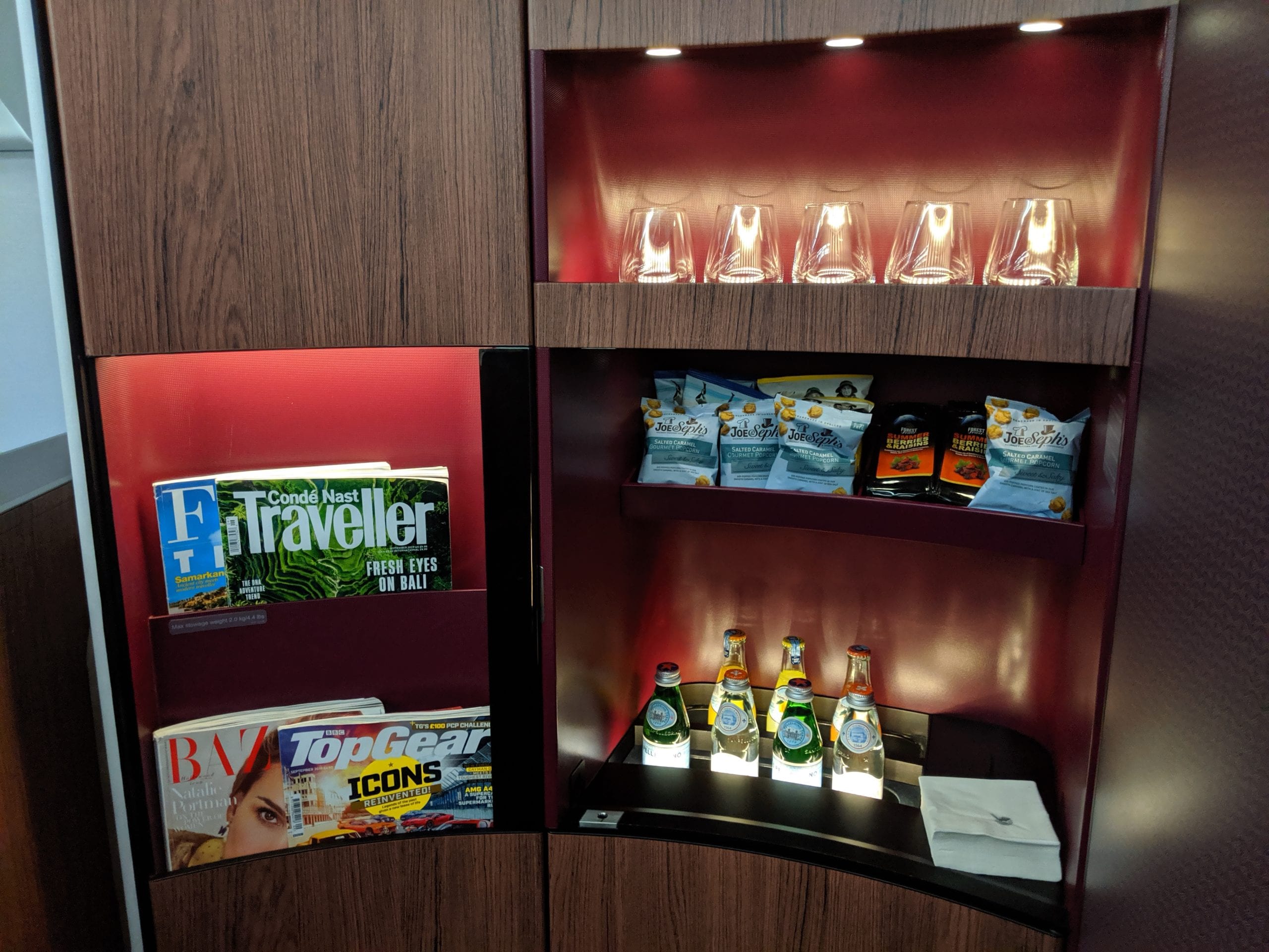 qatar airways first class