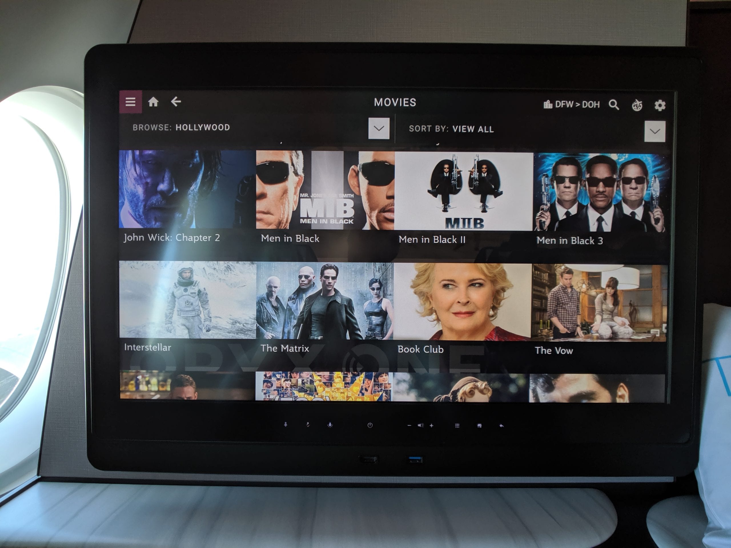 qatar airways qsuite tv