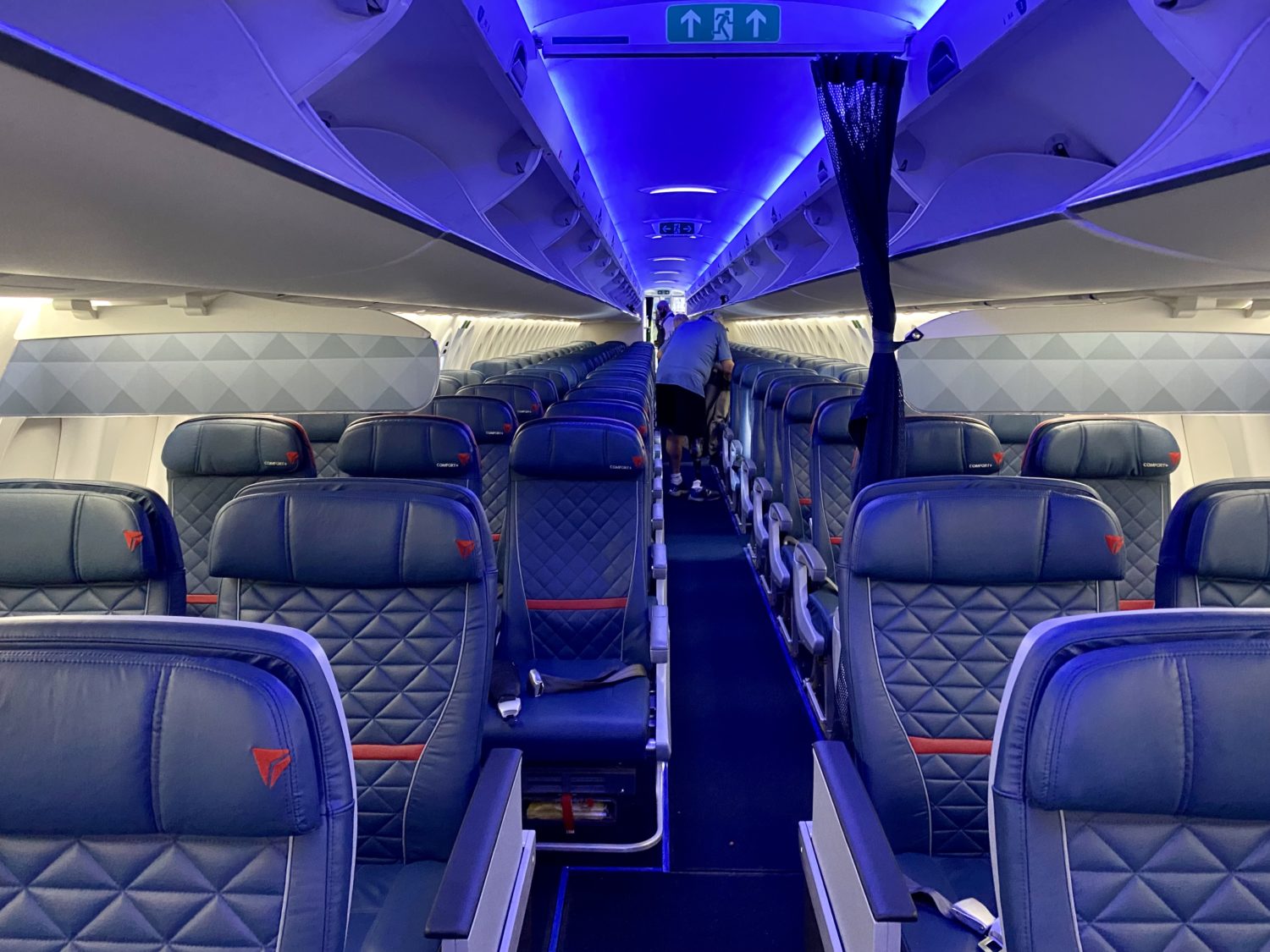 delta first class cabin