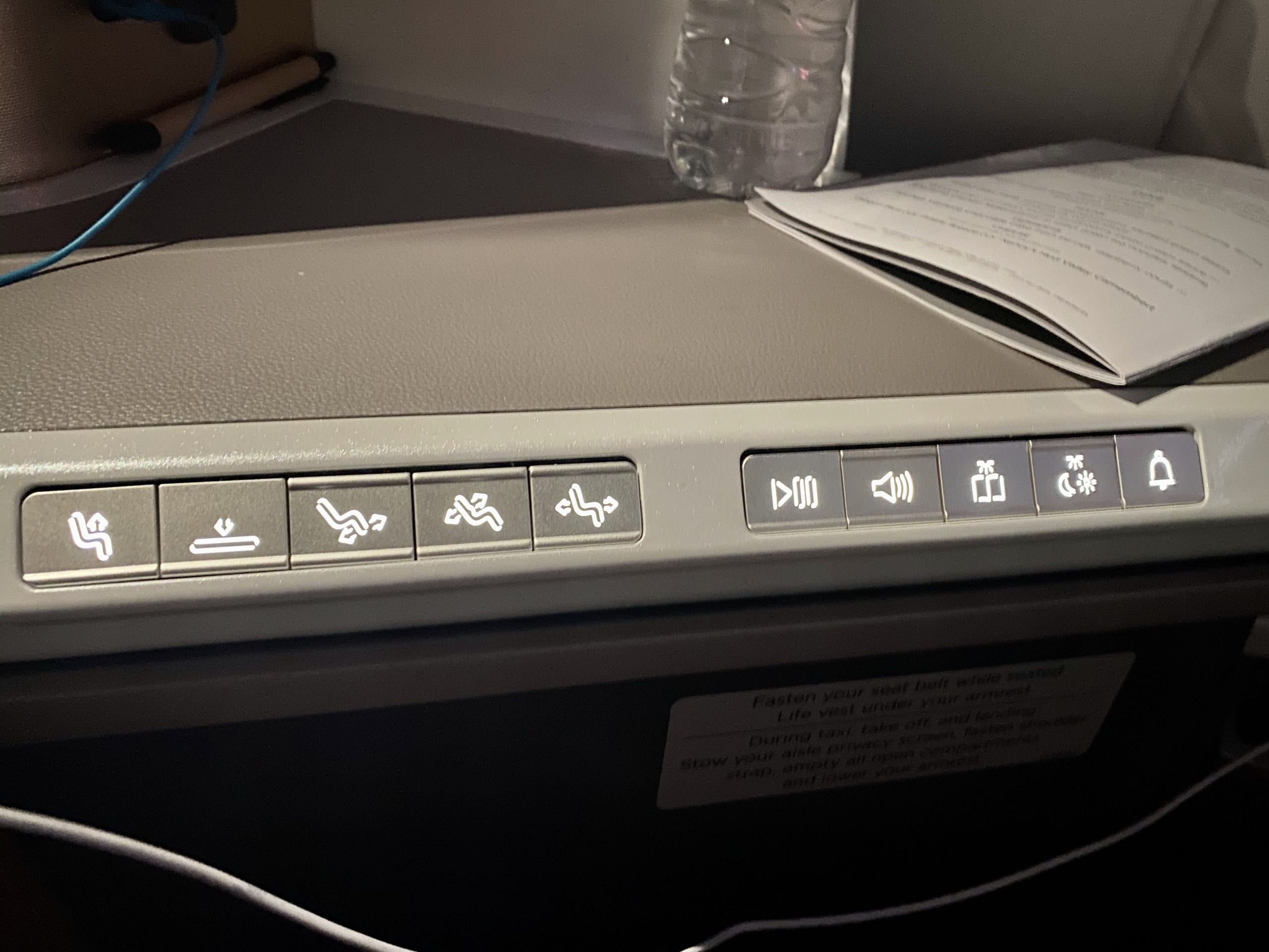 virgin atlantic upper class seat controls