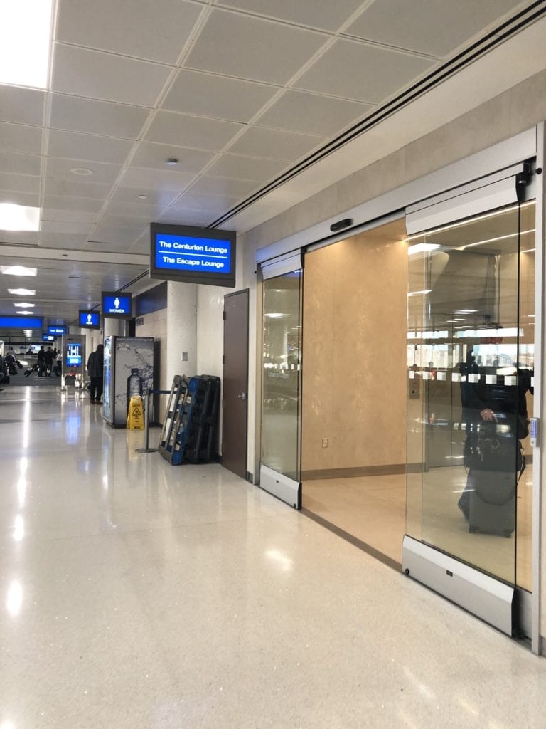 phoenix centurion lounge review