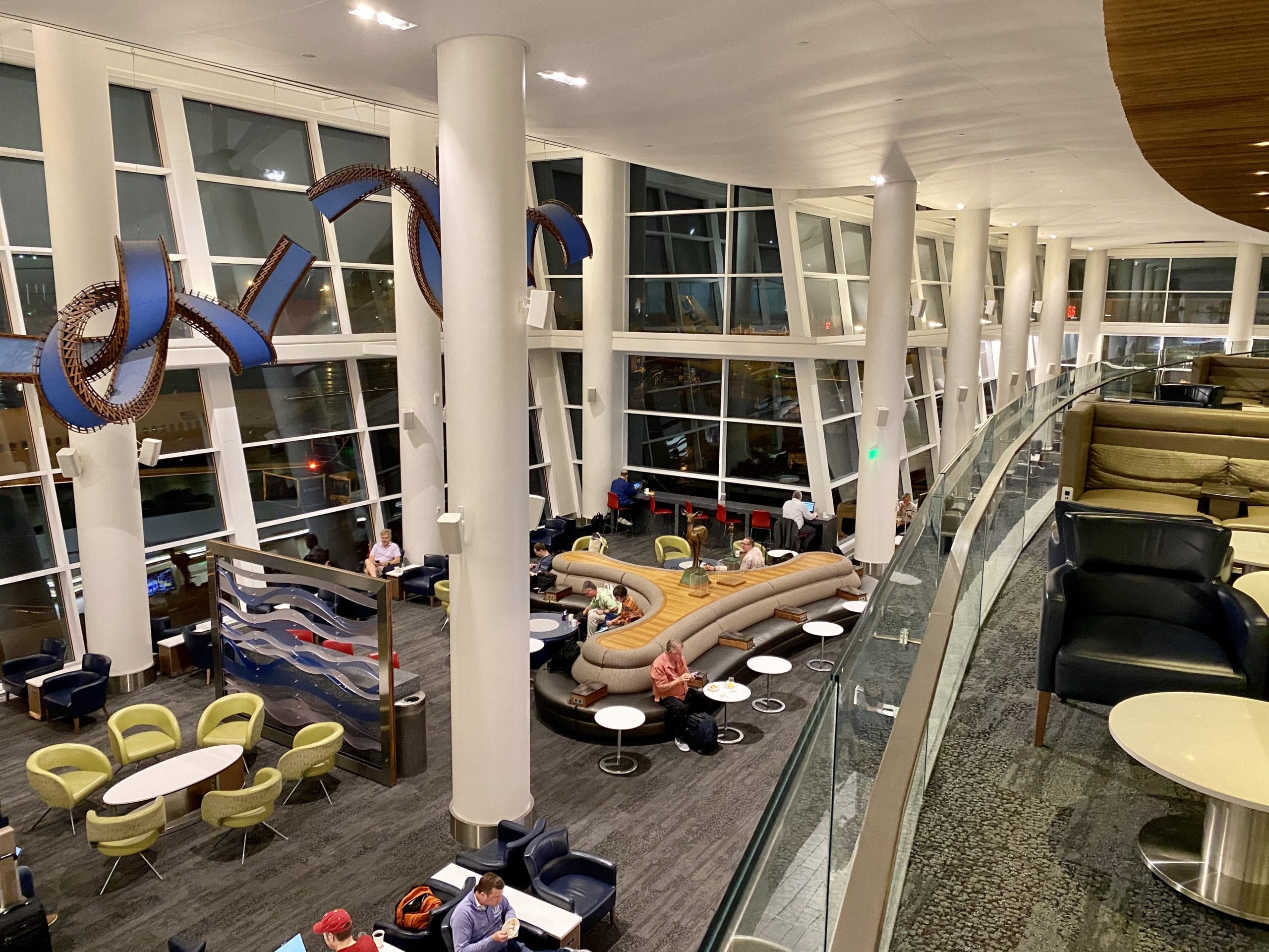 delta sky club seats