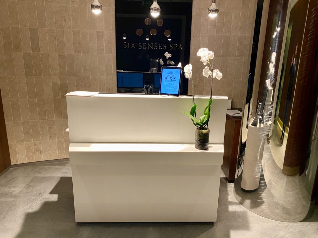 etihad first class lounge spa check-in desk