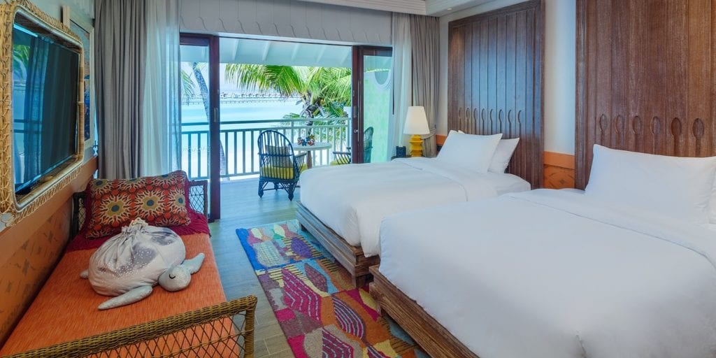 Maldives for Cheap! 5 Nights for 2 at the Hilton SAii Lagoon for $995 2 hilton maldives travelzoo