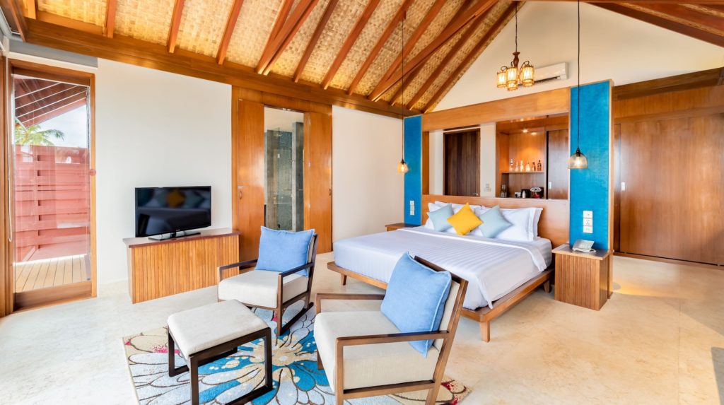 WOW: 5 Nights for 2 in the Maldives for $699 (Overwater Villa for $1K) thru 2022! 3 maldives villa