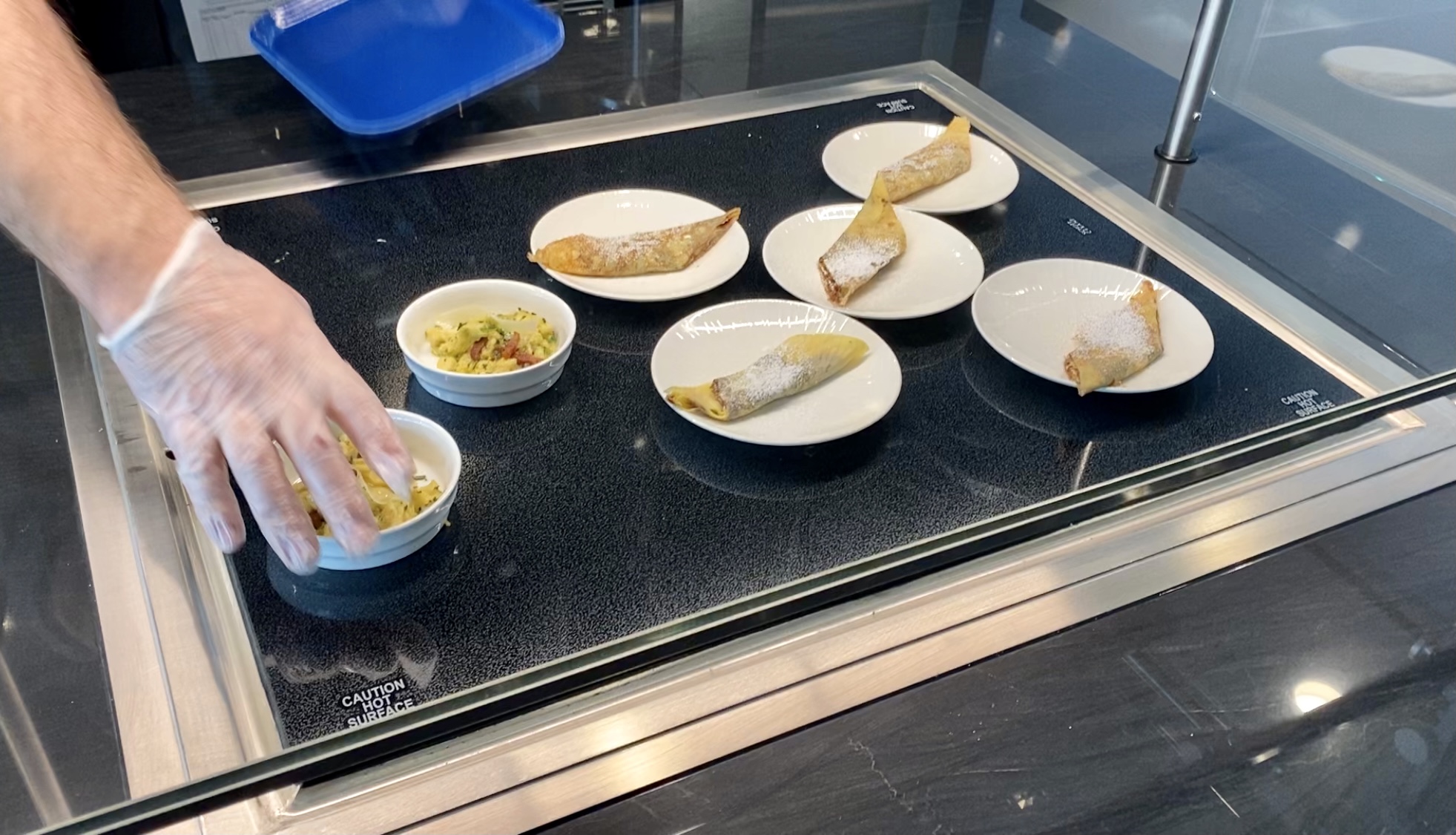 denver centurion lounge live cooking station