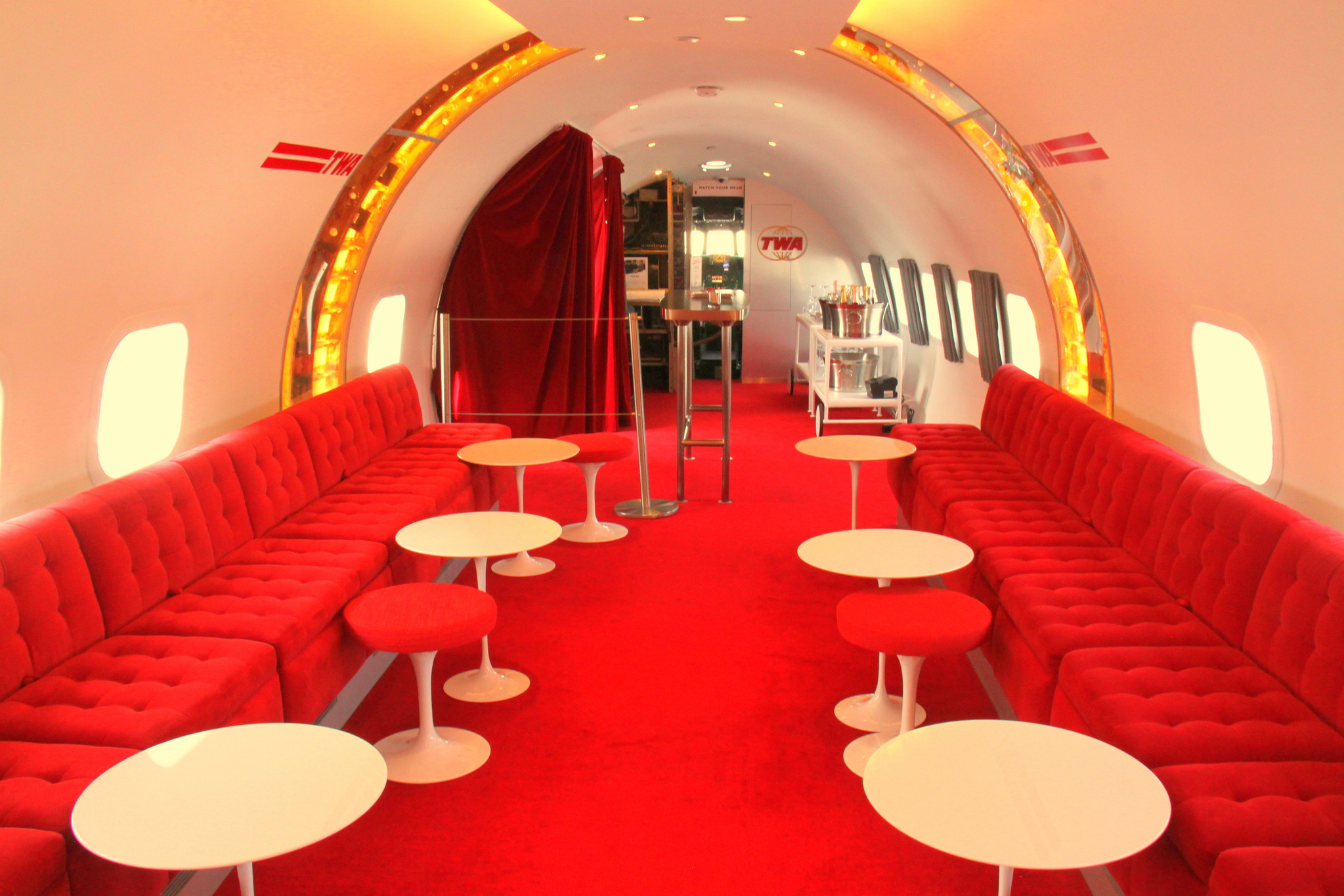 twa hotel connie bar