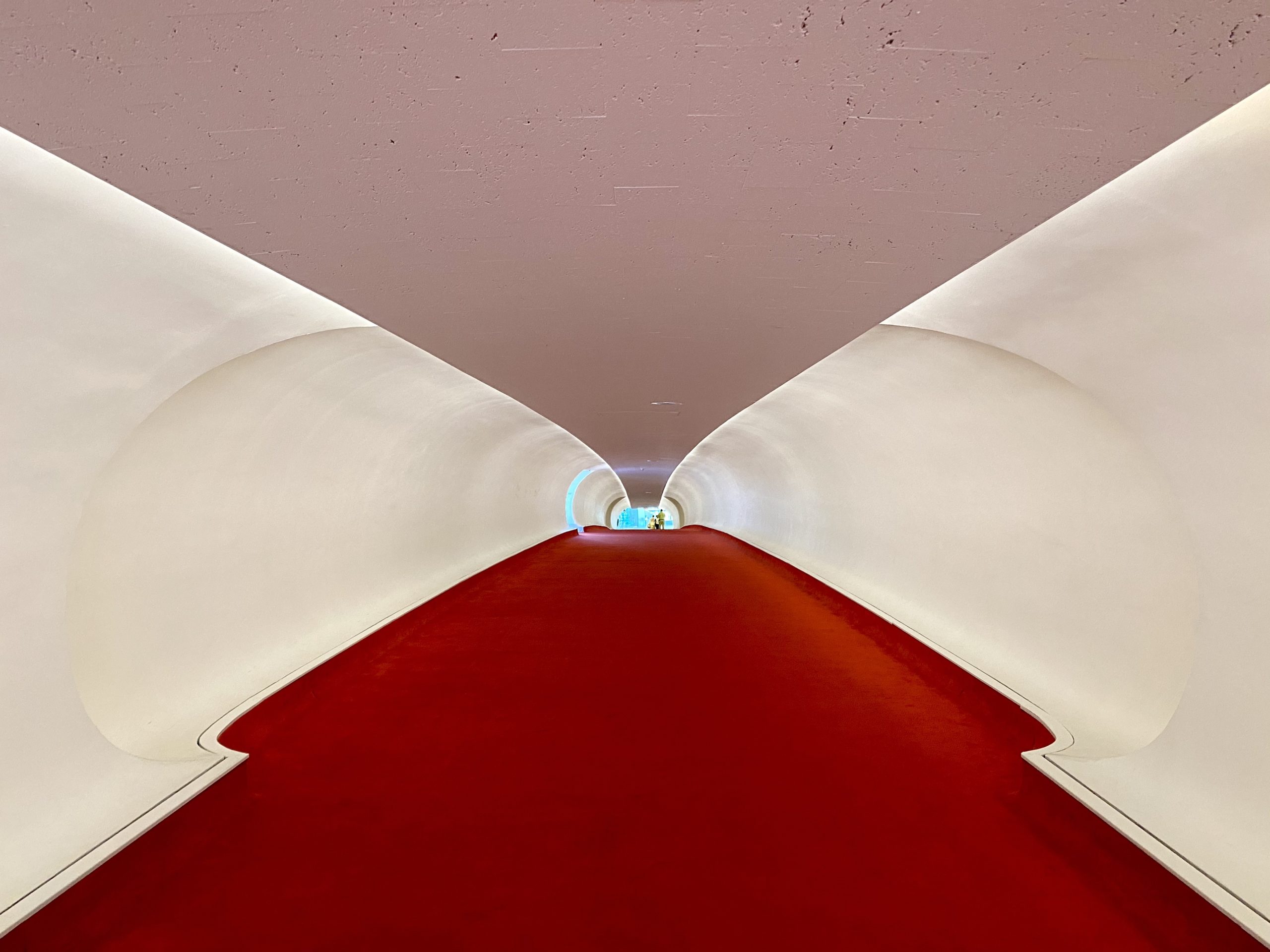 twa hotel tunnel