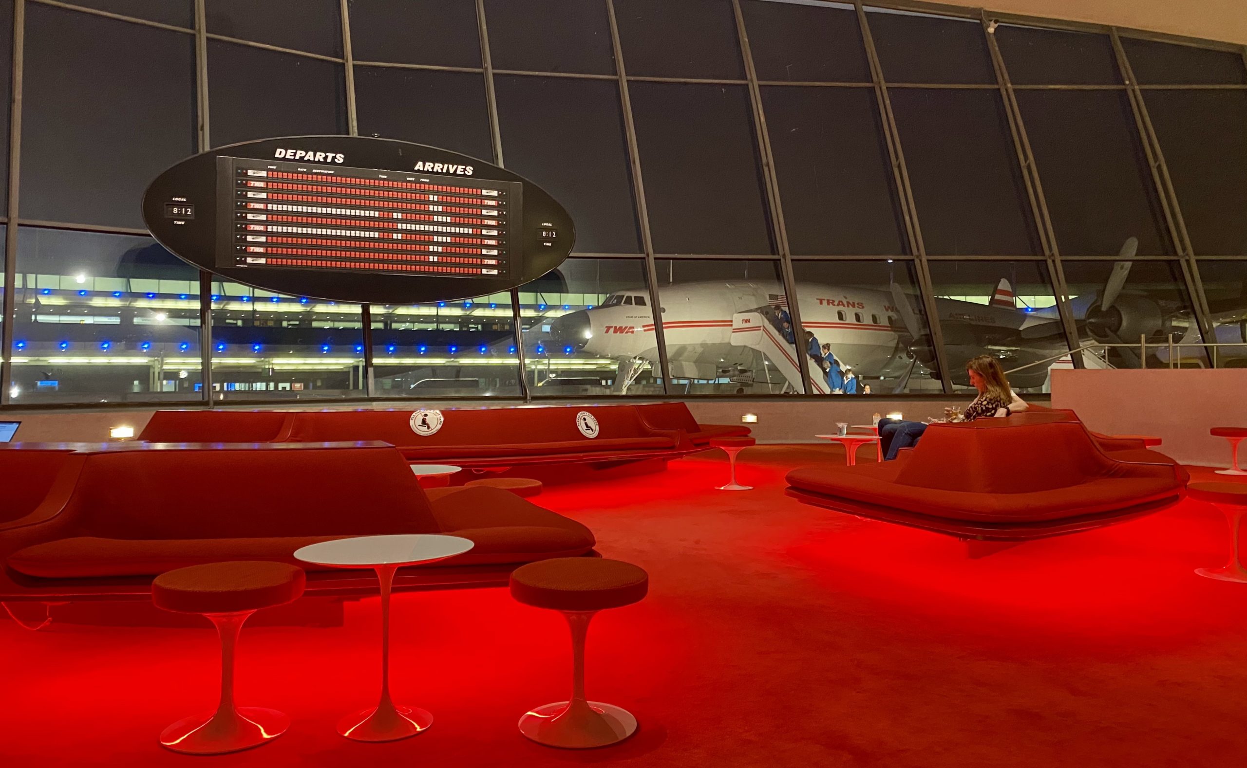 twa hotel lounge