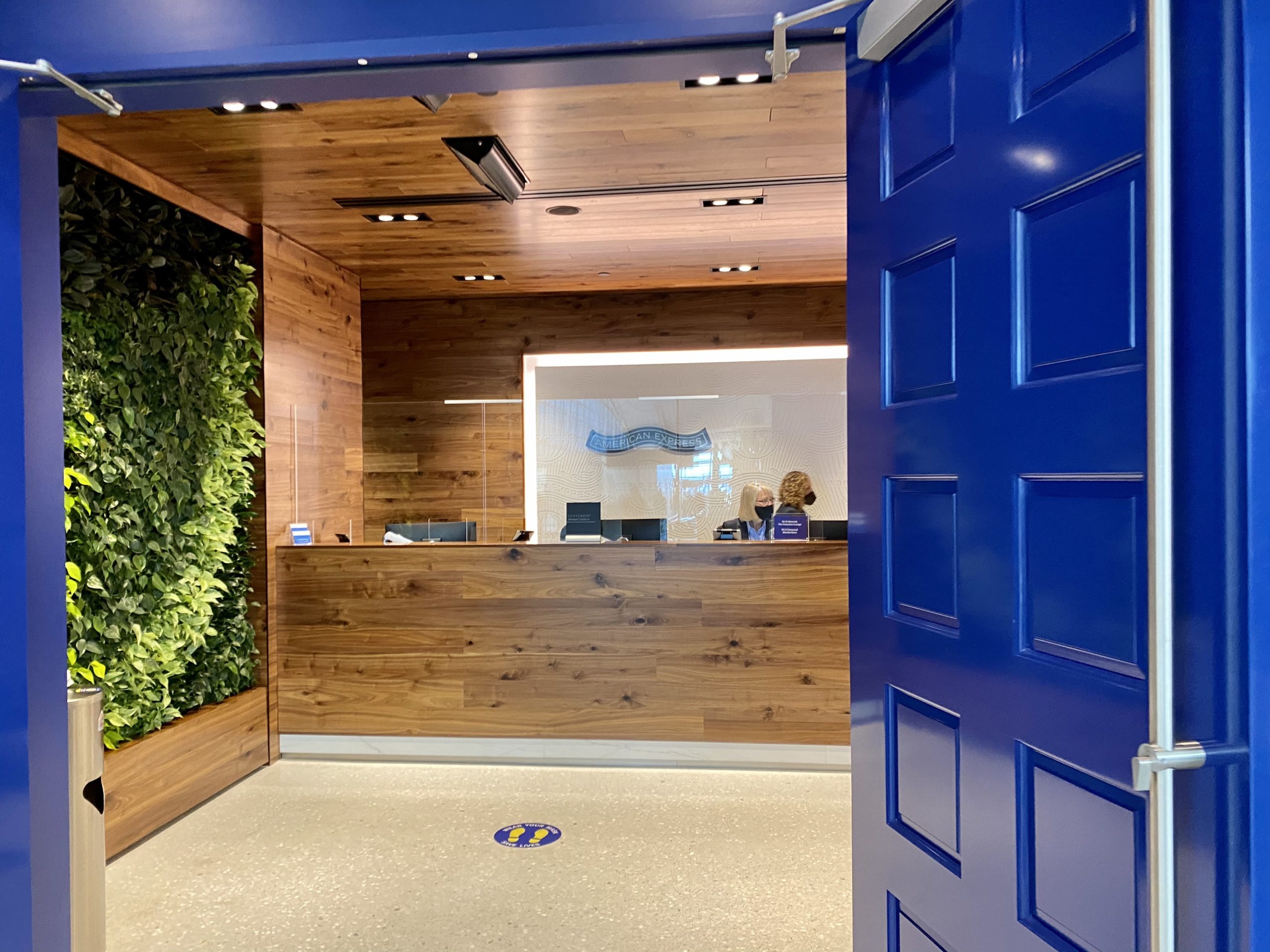 jfk centurion lounge entry