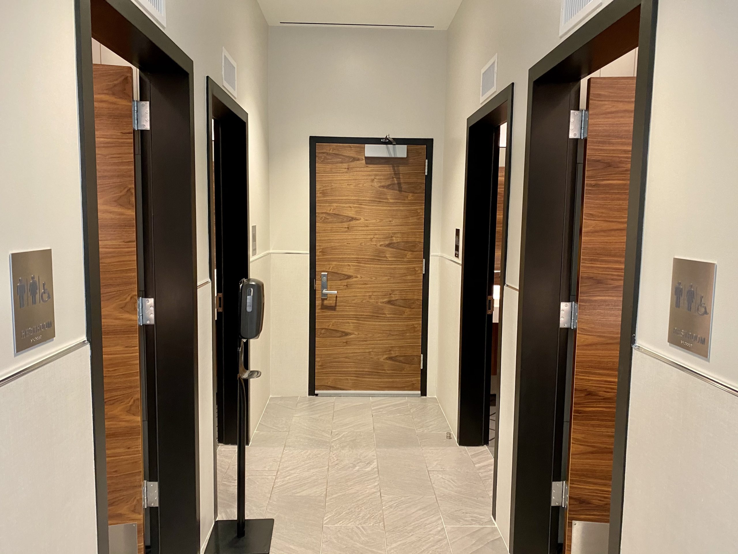 JFK Centurion Lounge bathroom