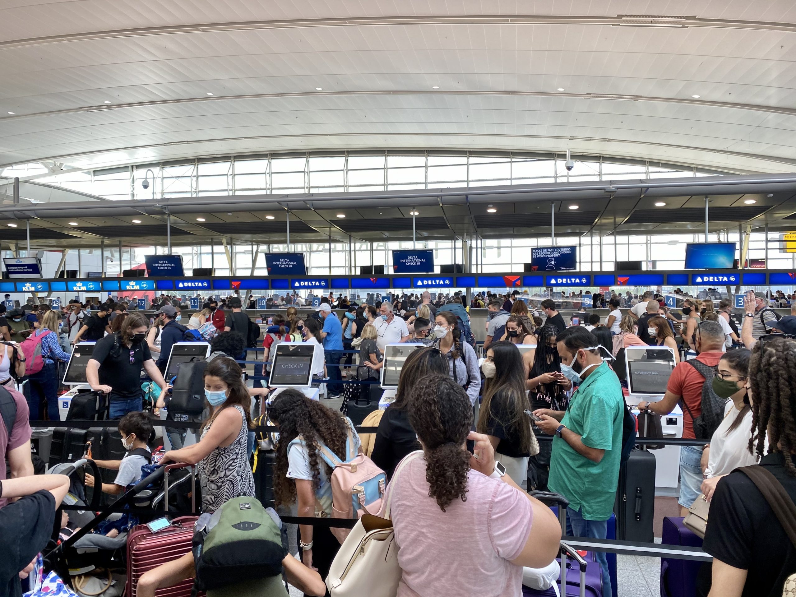 flying to europe check in desk