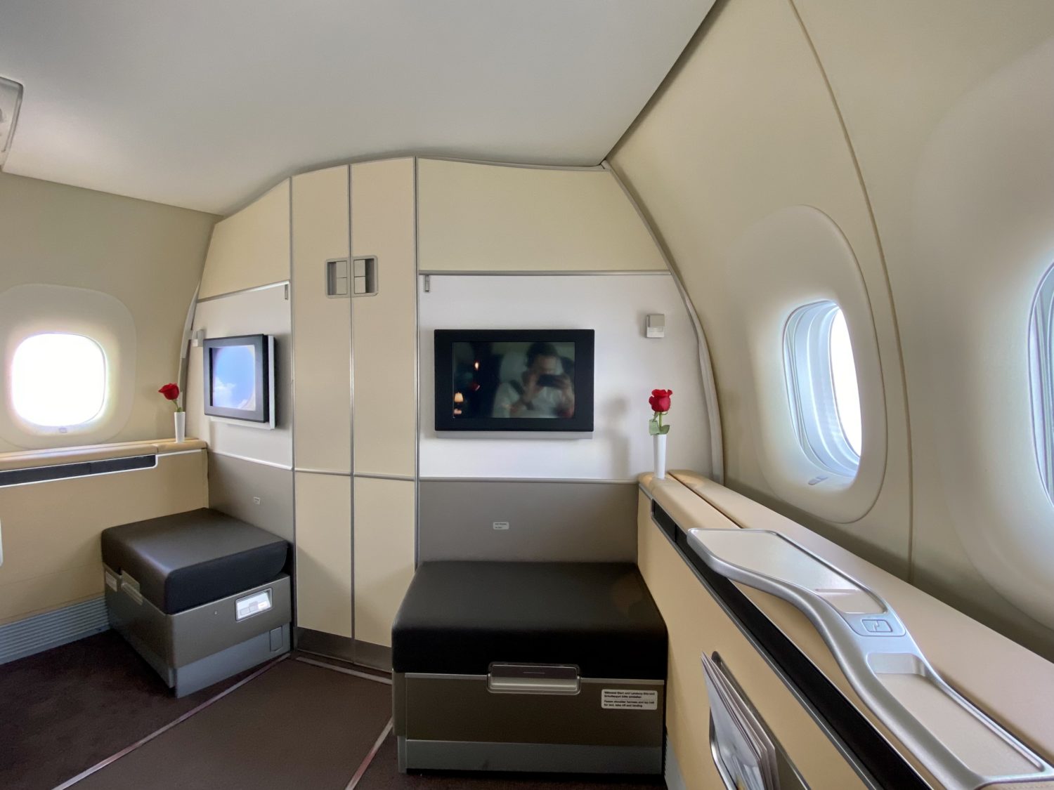 lufthansa first class tv screen