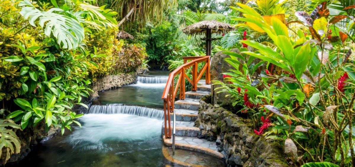 cheap flights to Costa Rica