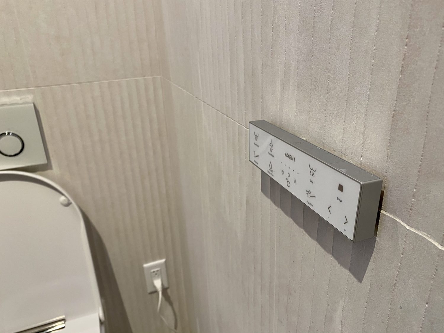 capital one lounge dallas bathroom