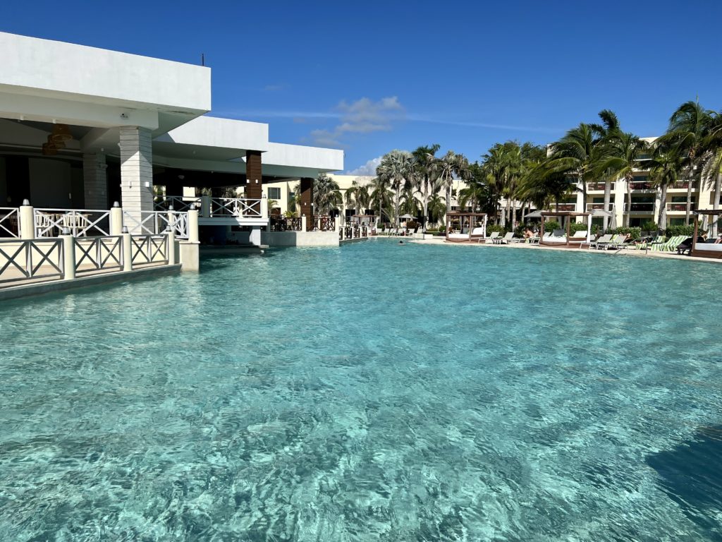 hyatt ziva riviera cancún pool