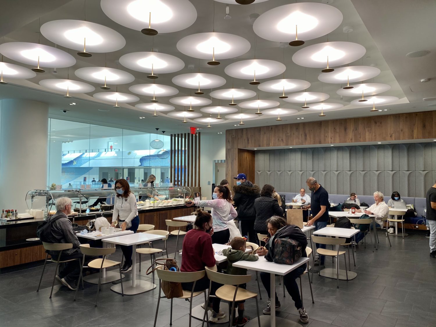 lga centurion lounge dining room