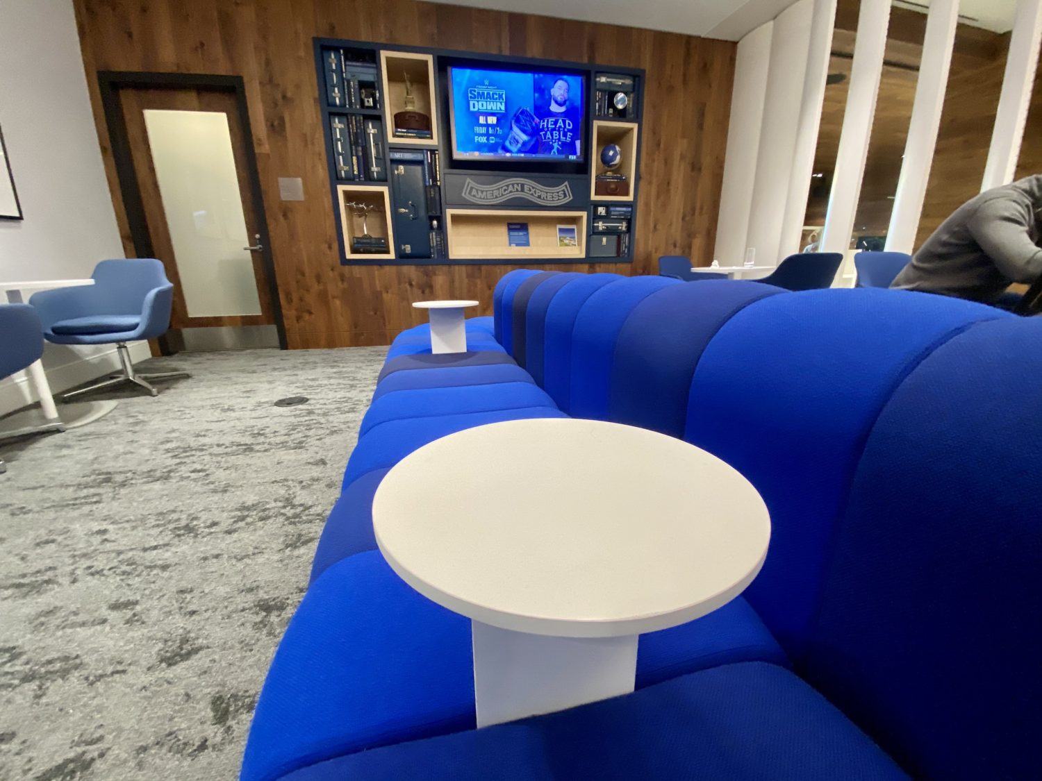 lga centurion lounge seating