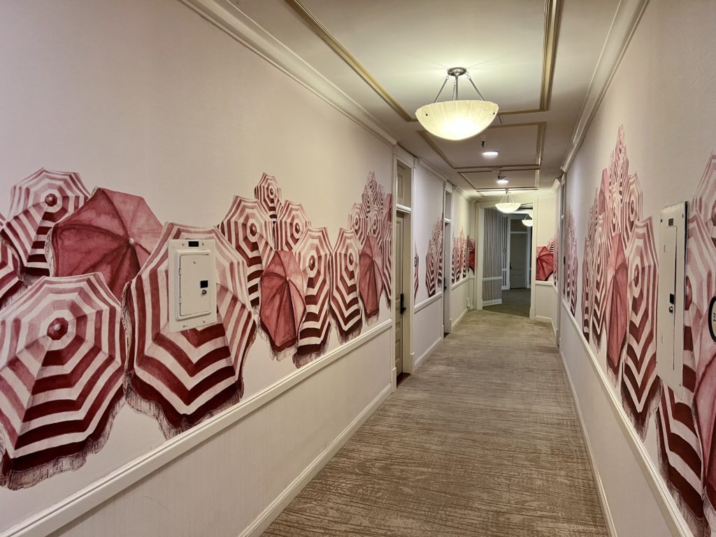 hotel del coronado victorian building hallway