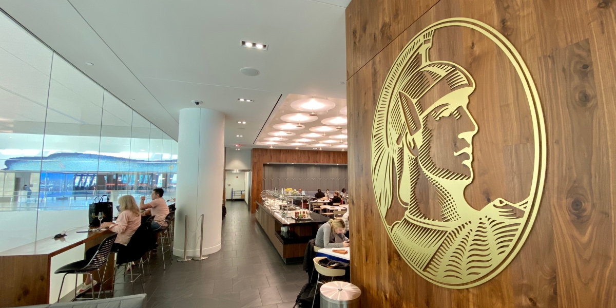 Amex Centurion lounge LGA