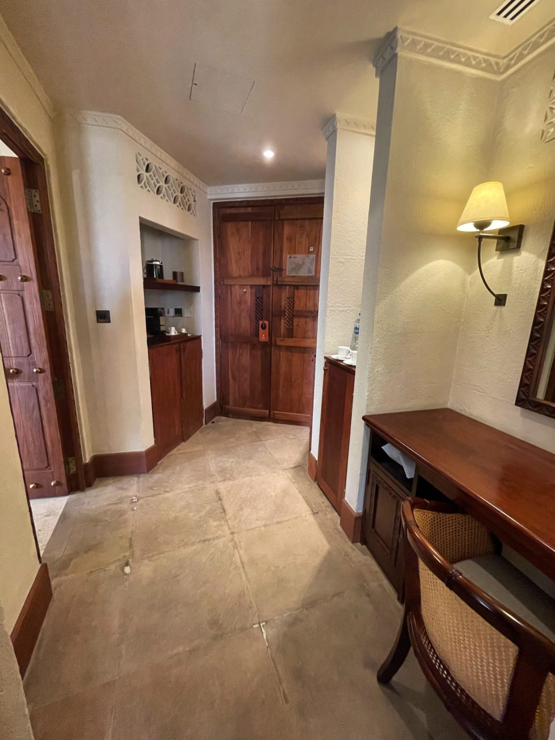 al maha villa entryway