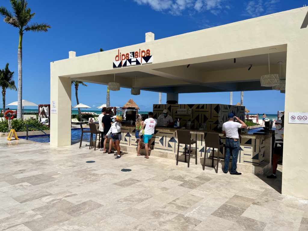 hyatt ziva cancún dips & sips