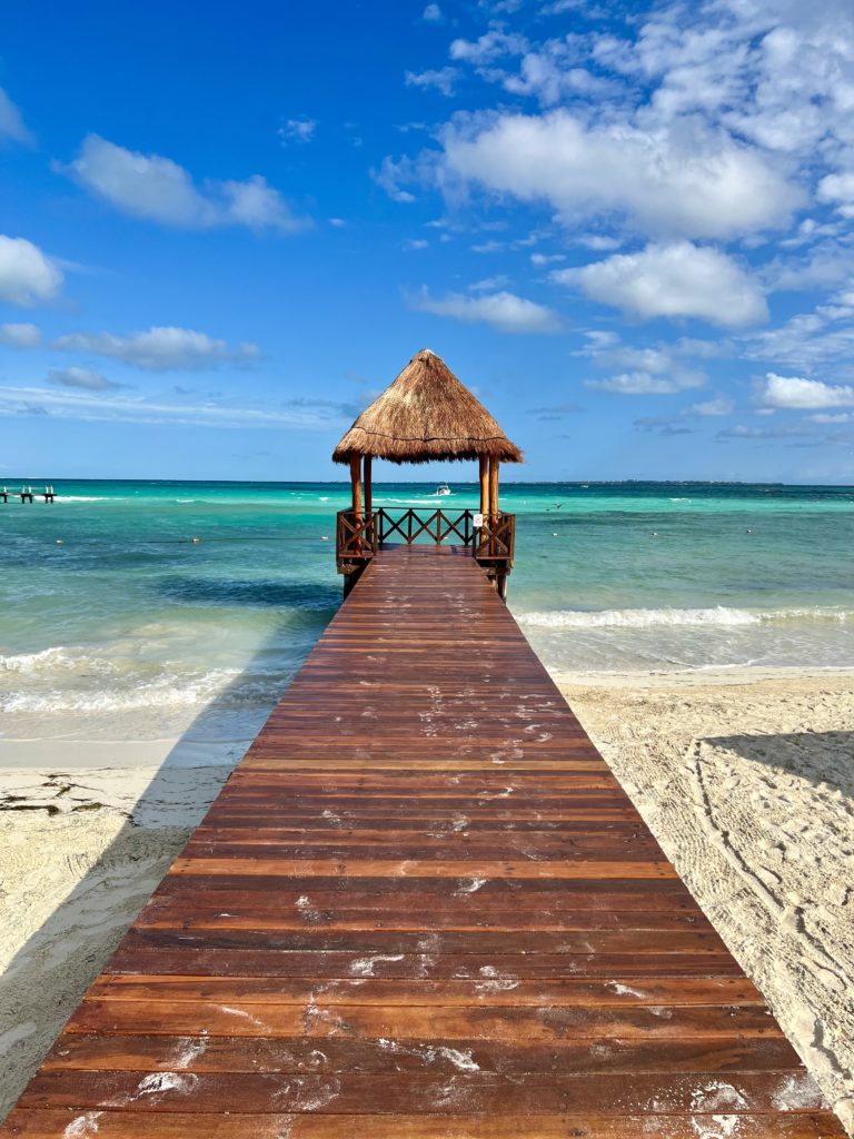 hyatt ziva cancún beach front dock