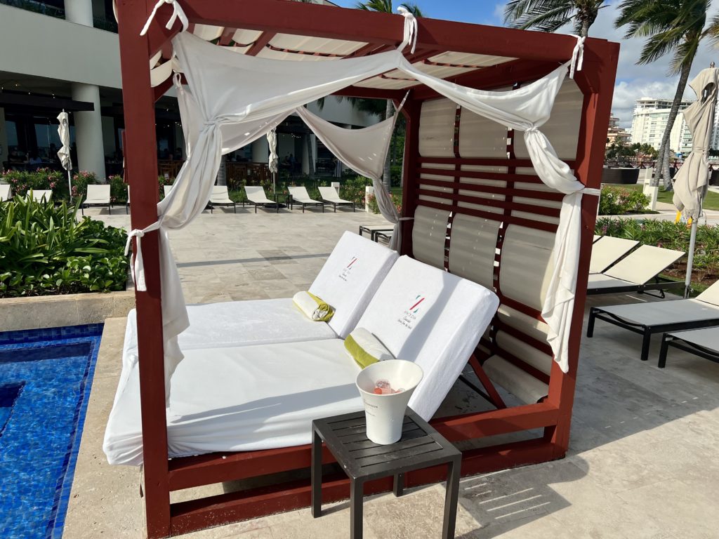 hyatt ziva cancún cabana