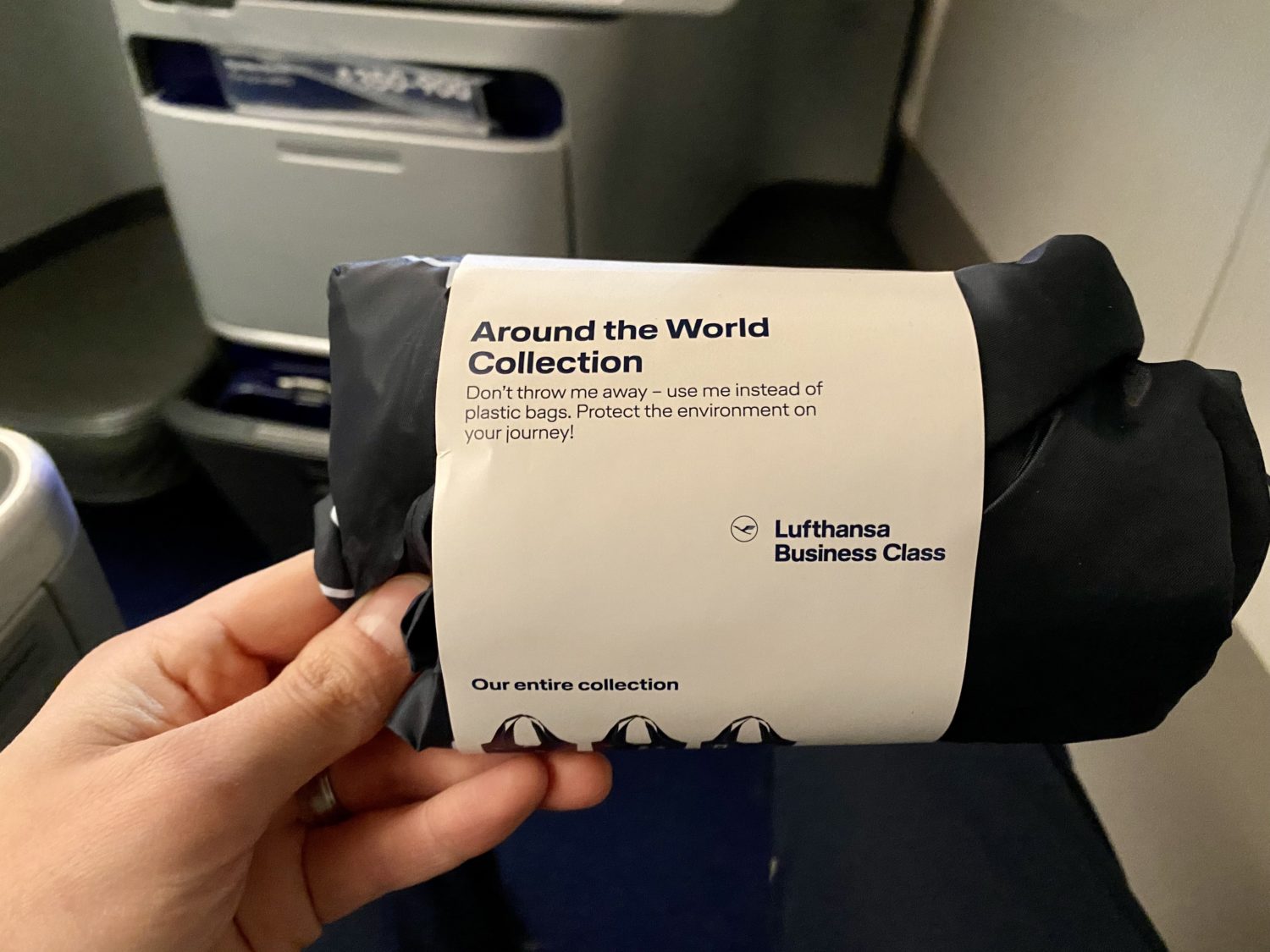 lufthansa business class amenity kit