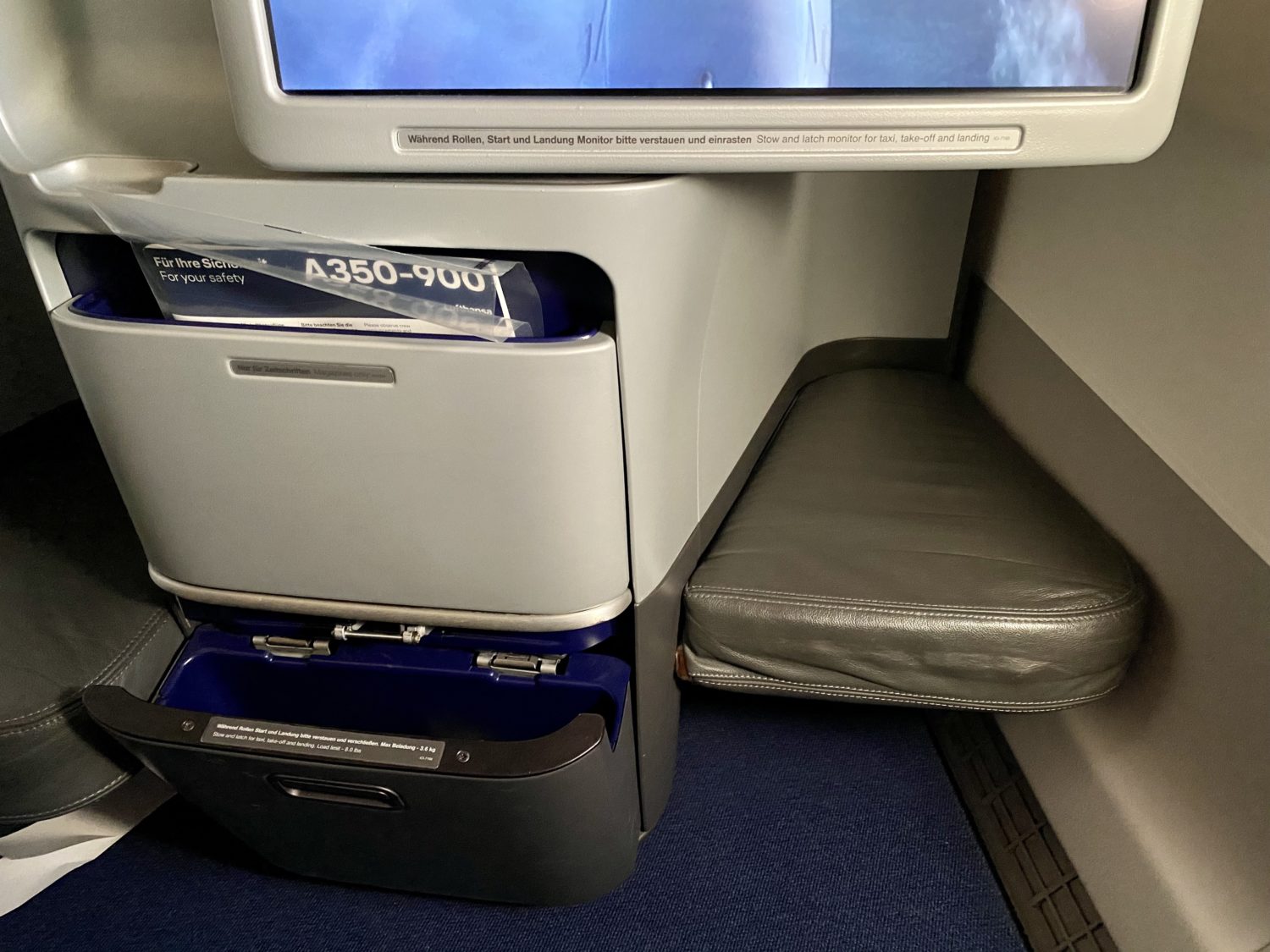 lufthansa business class seat storage