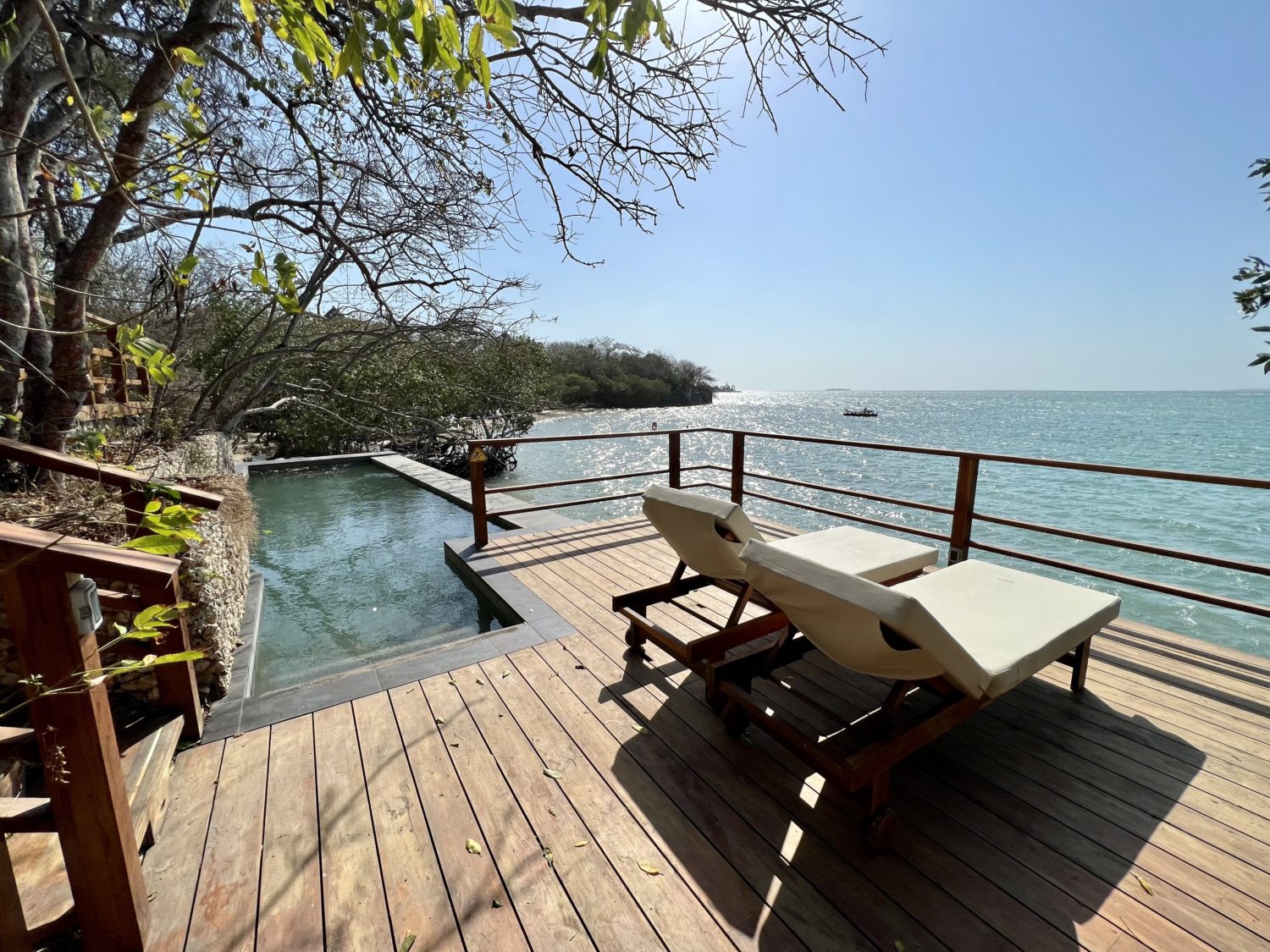 hotel las islas pool villa