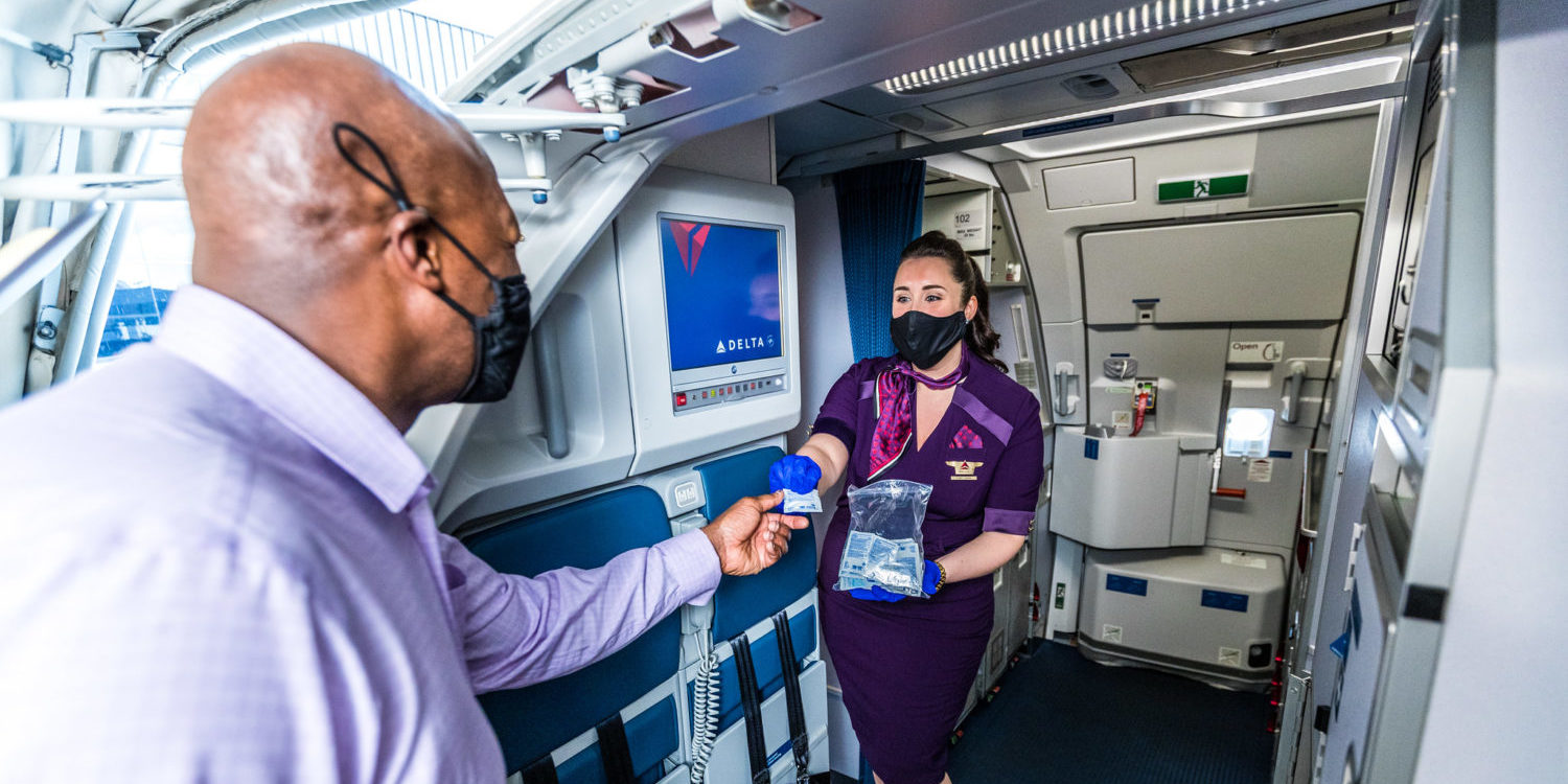 delta flight attendant pay