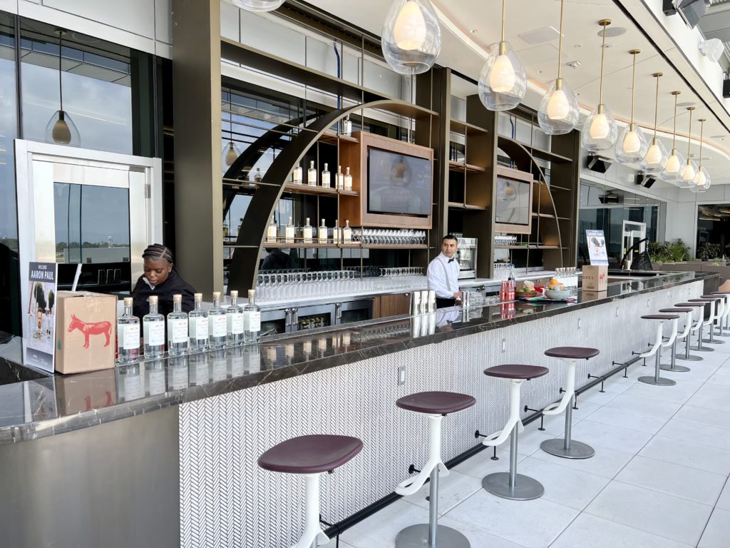 delta sky club los Angeles outdoor terrace
