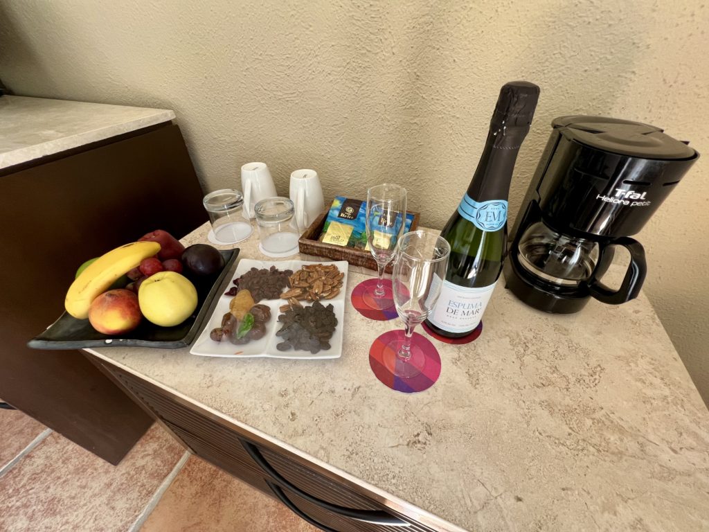 hyatt ziva los cabos room welcome gift