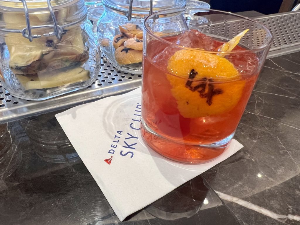 delta sky club los Angeles drink