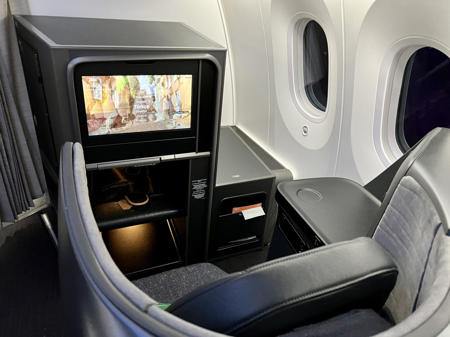 turkish airlines business class bulkhead seat