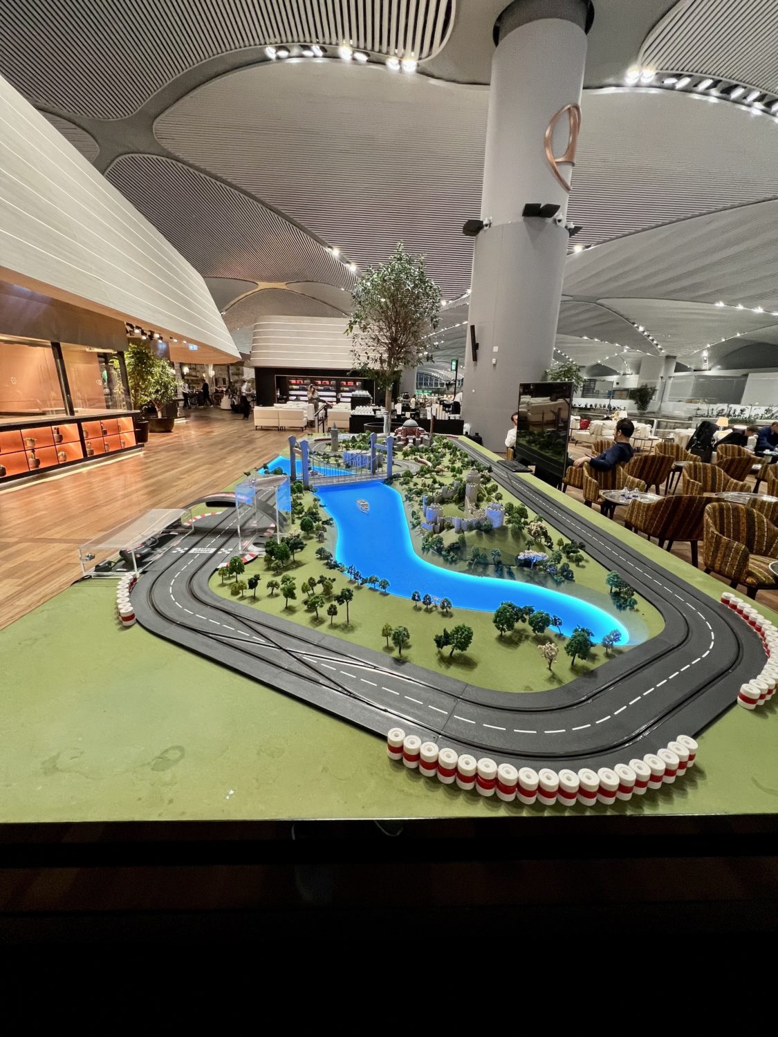 turkish airlines business class lounge scalextric track
