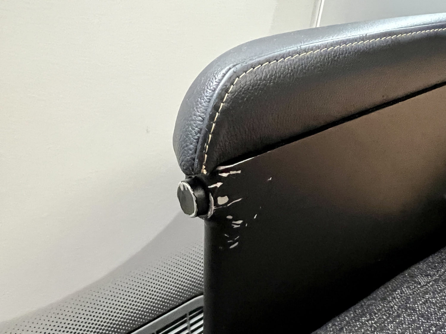 turkish airlines business class armrest
