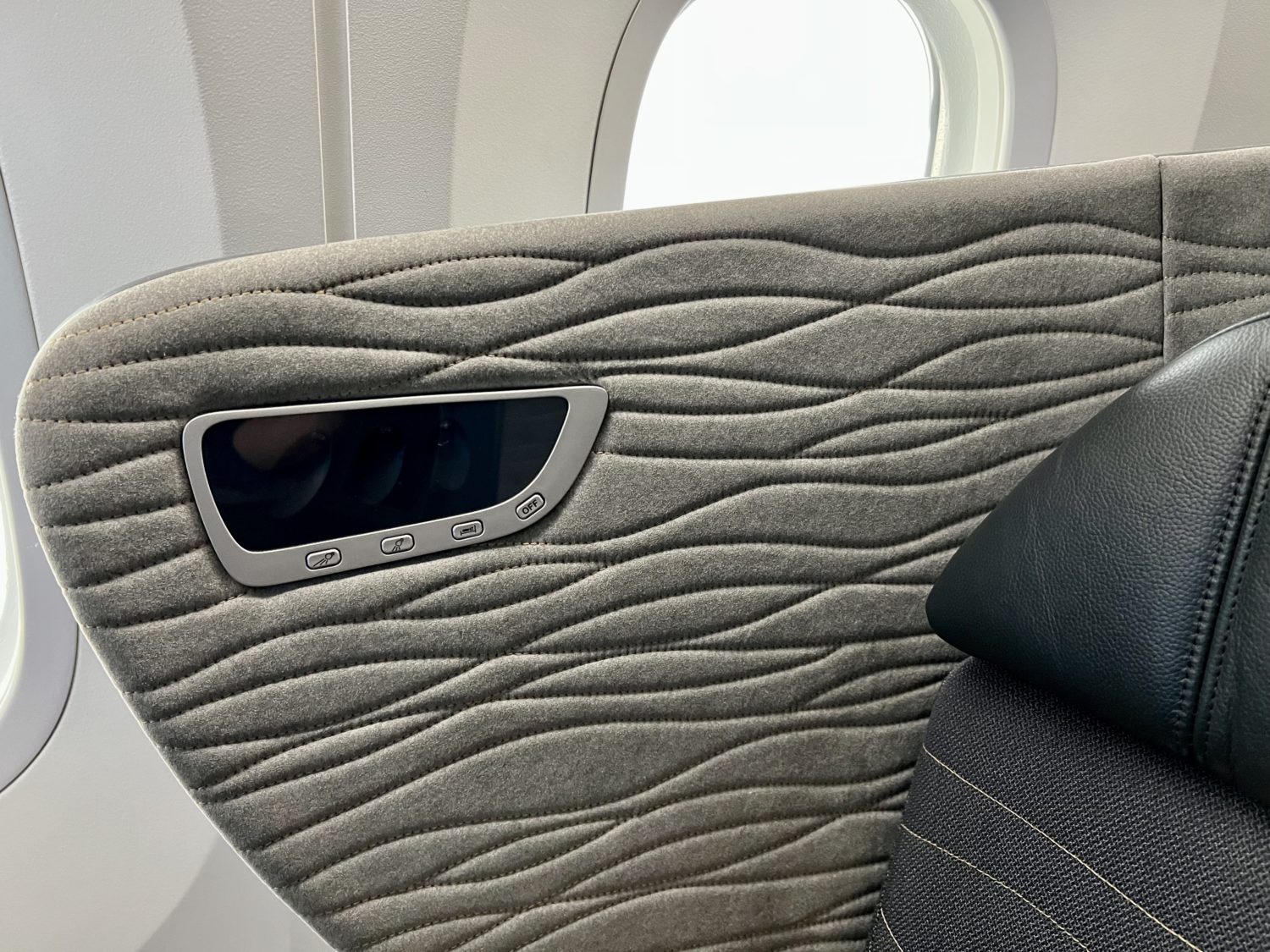 turkish airlines business class seat light