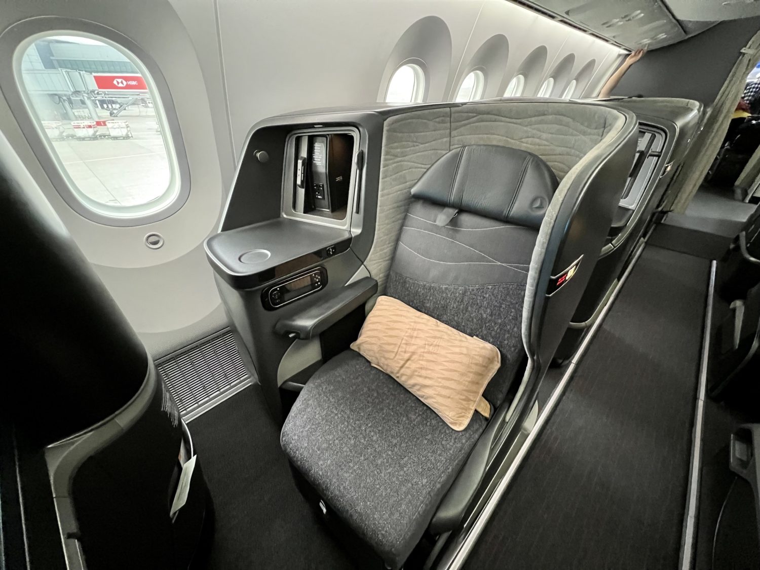 turkish airlines business class seat odd