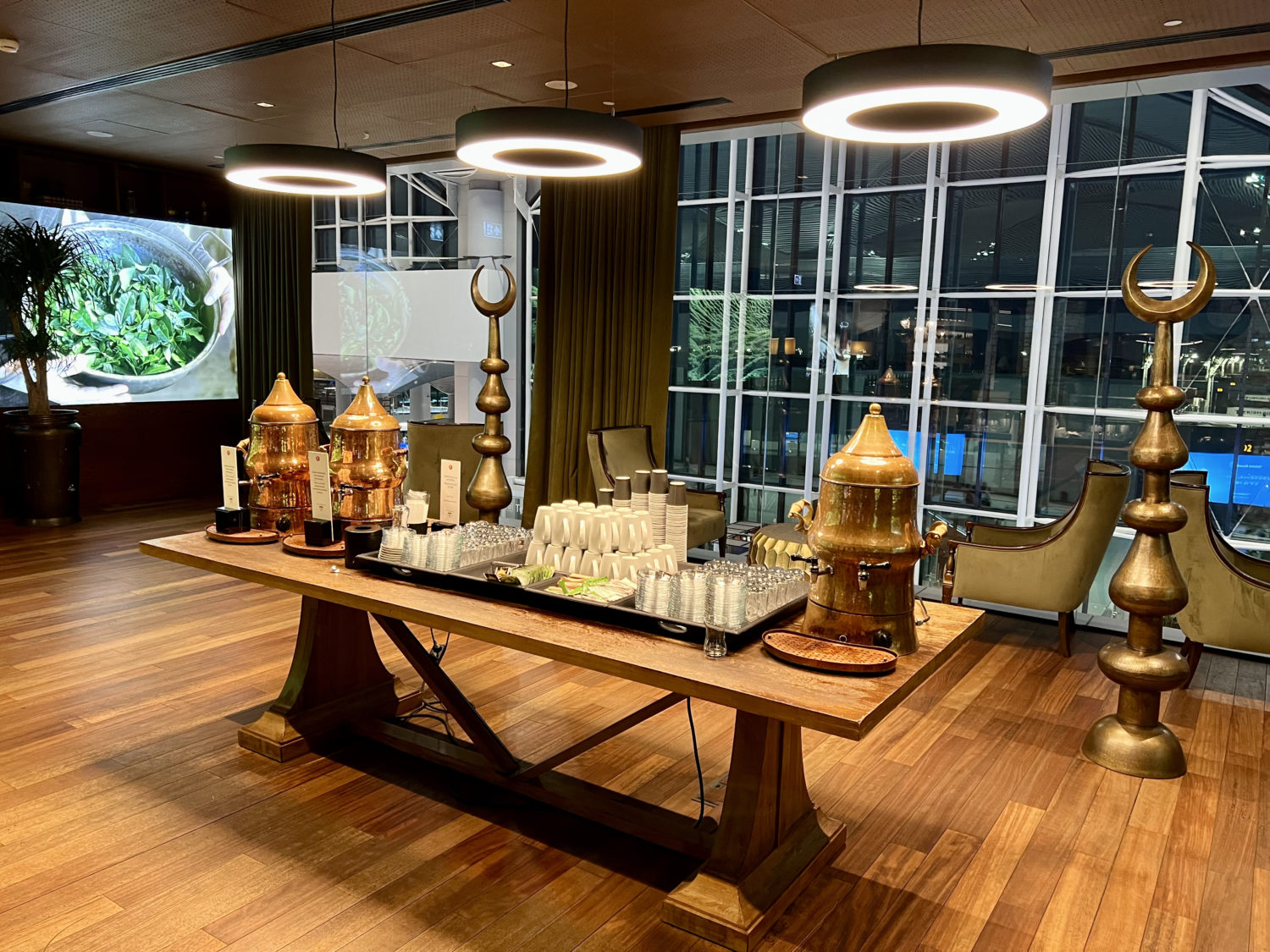 turkish airlines business class lounge tea station